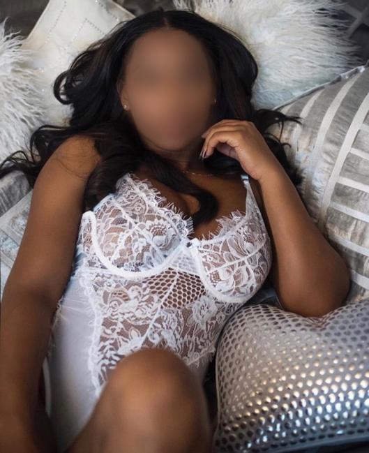 Rencontre très chaud avec torride black